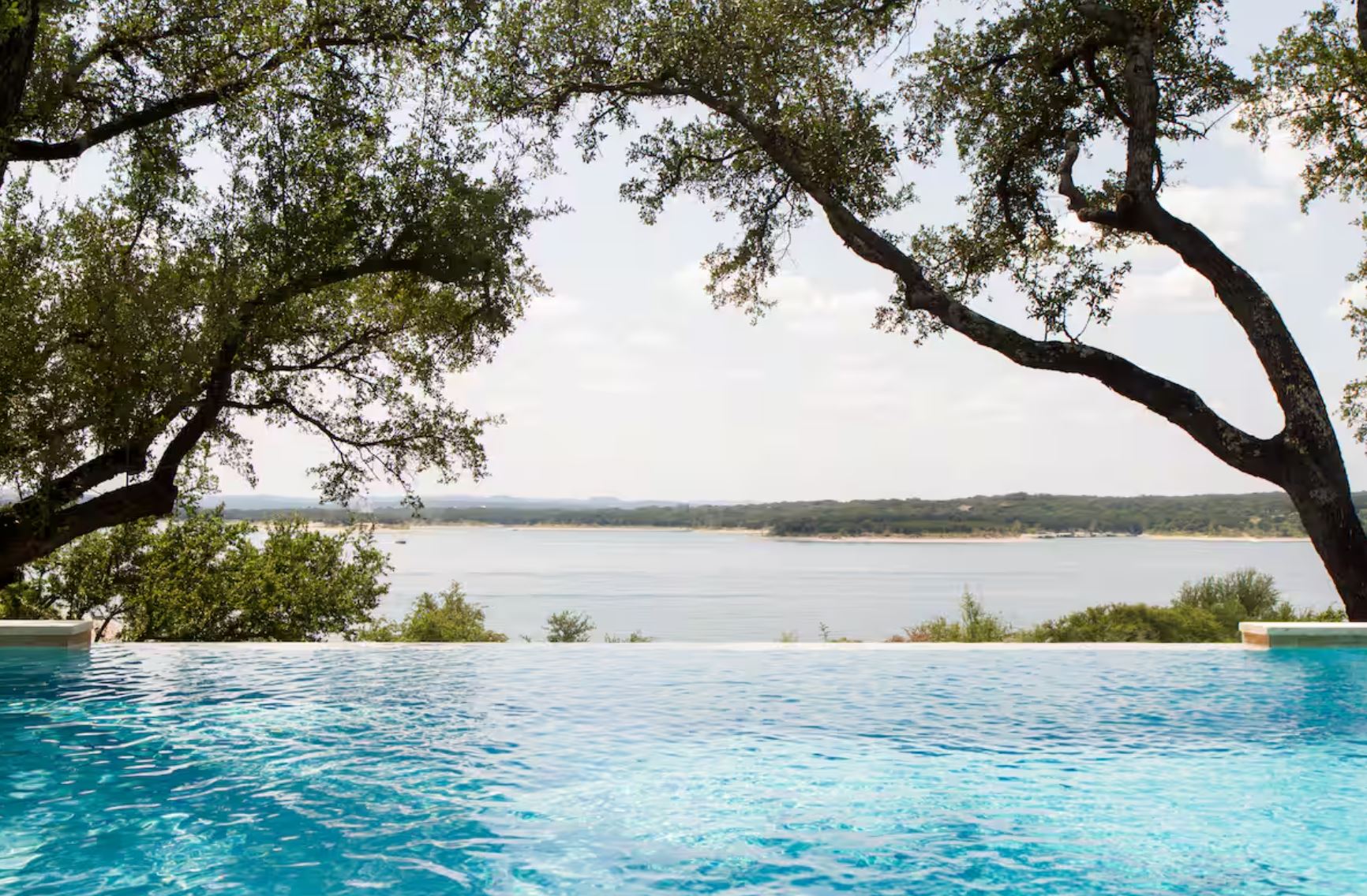 Lake Travis Waterfront Retreat - Photo 5