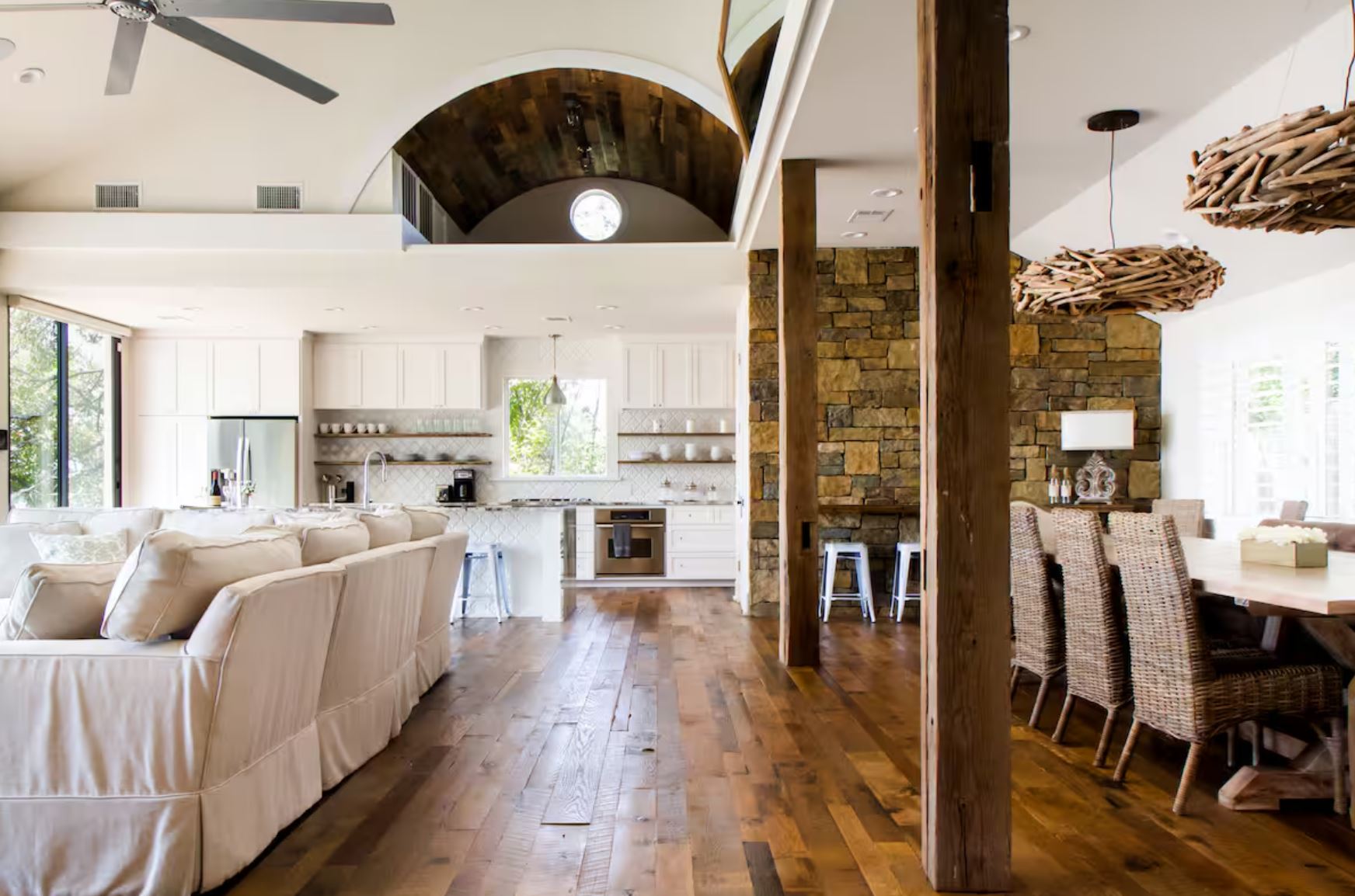 Lake Travis Waterfront Retreat - Photo 7