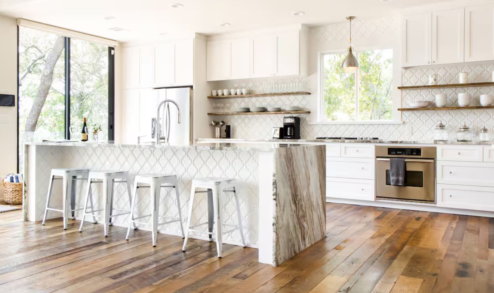 Lake Travis Waterfront Retreat - Photo 8