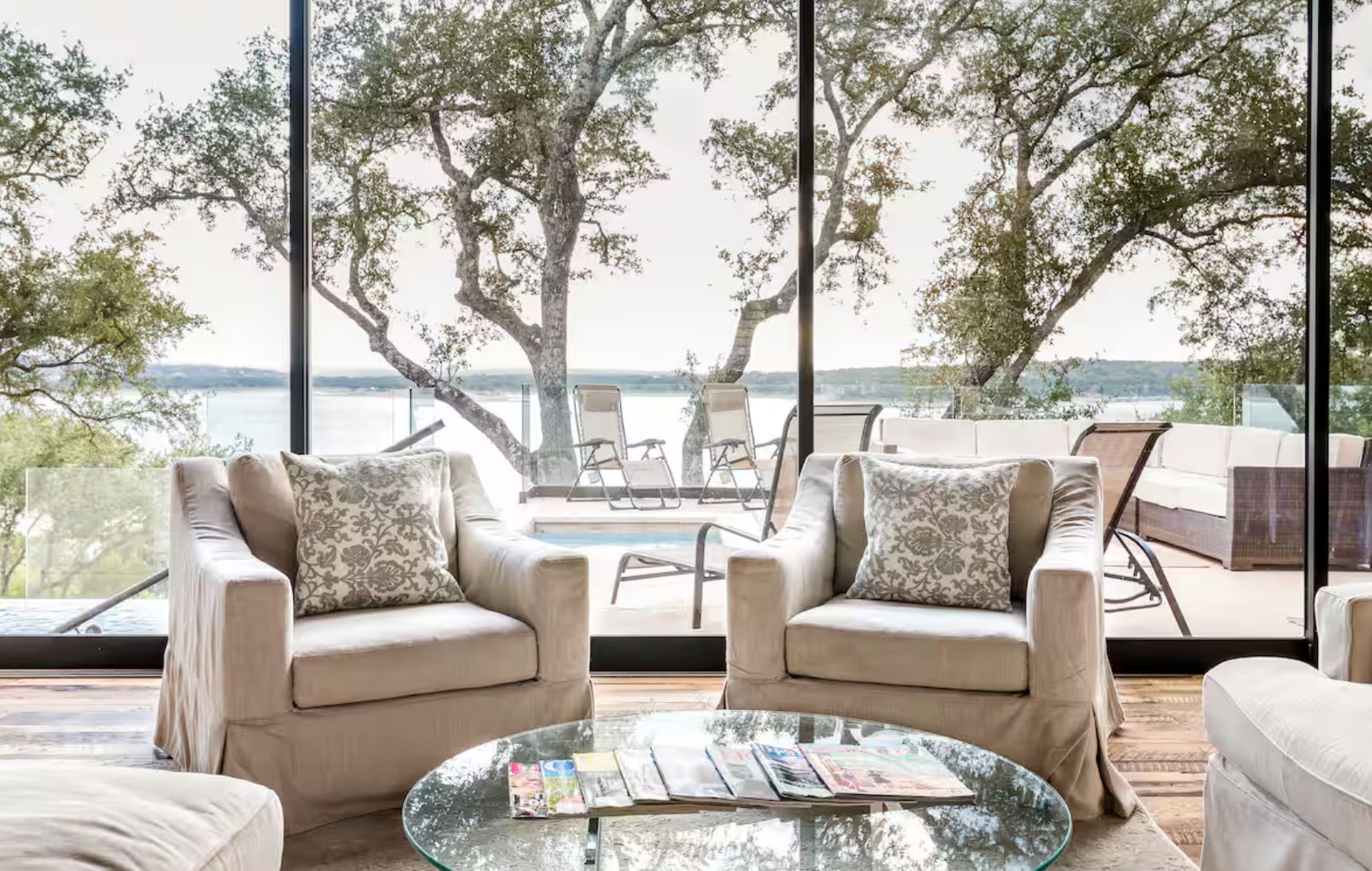 Lake Travis Waterfront Retreat - Photo 9