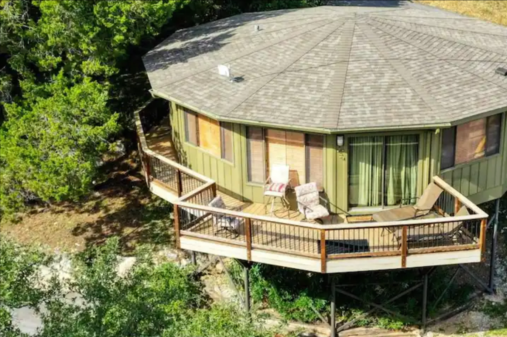 Tree House on Lake Travis #15 - Photo 1