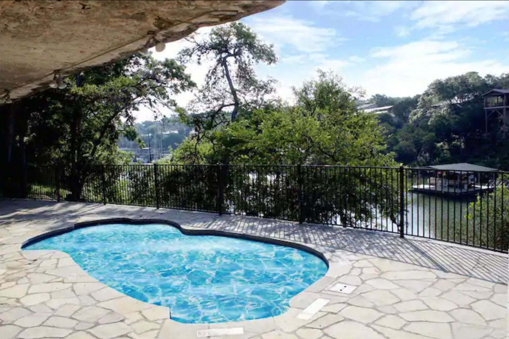 Tree House on Lake Travis #15 - Photo 4
