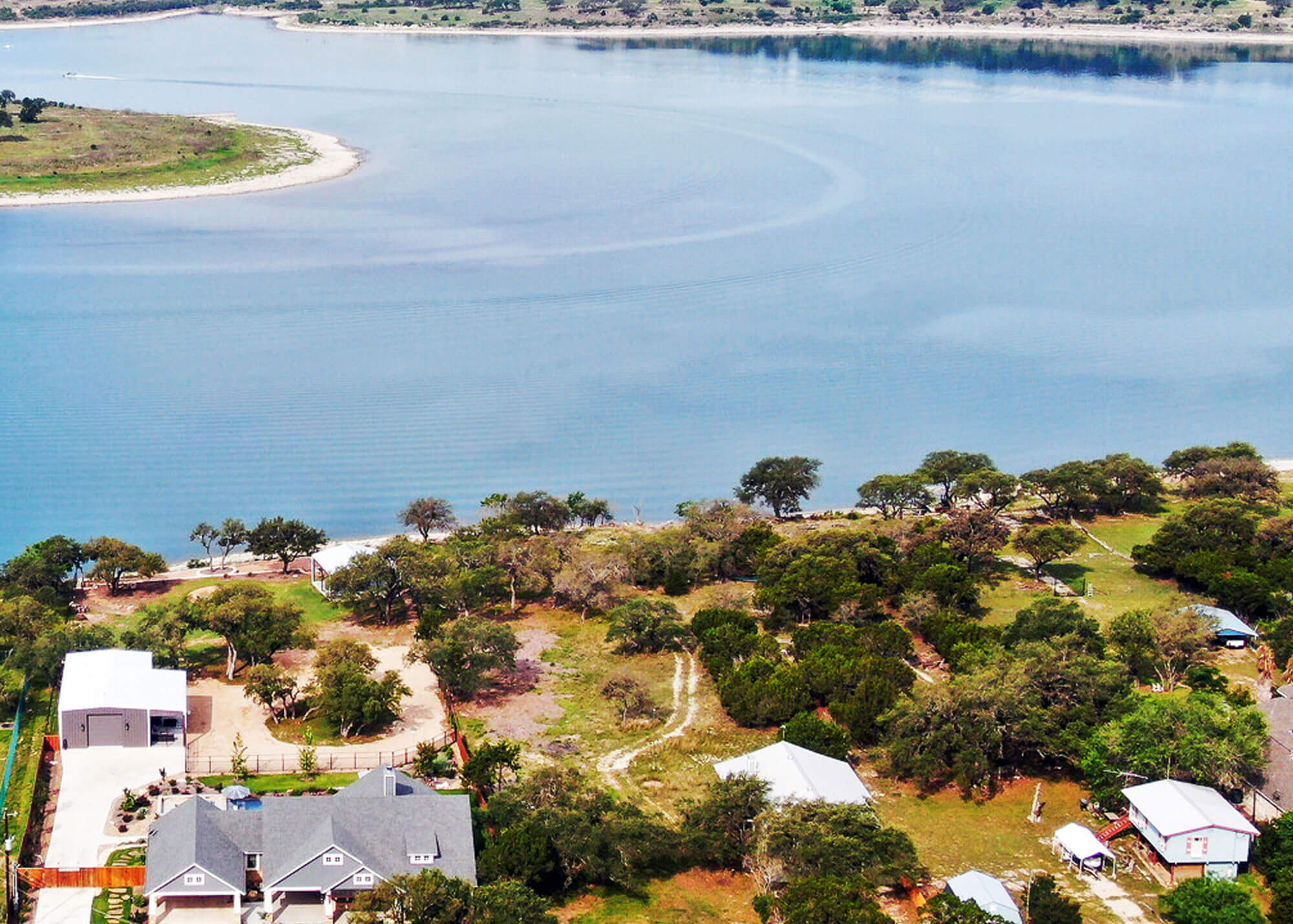 Tres A Lake Retreat - Photo 8